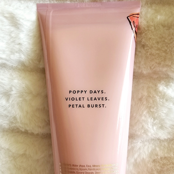 VICTORIA'S SECRET "SPRING POPPIES" FRAGRANCE MIST - Picture 3 of 4